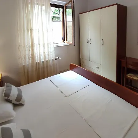 Apartment Vladimir 4+1 Crikvenica