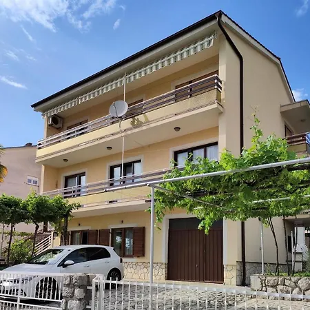 Vladimir 4+1 Apartment